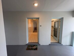 1050 E Sample Rd in Pompano Beach, FL - Building Photo - Building Photo