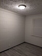 2945 Schofield Ave, Unit 2945 in Indianapolis, IN - Building Photo - Building Photo