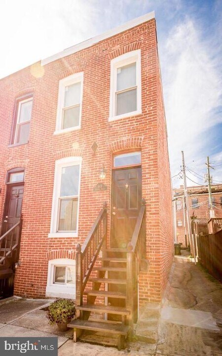 601 Harvey St in Baltimore, MD - Building Photo