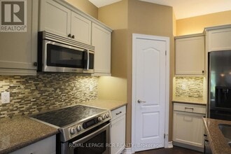 177 Preston Dr in Orangeville, ON - Building Photo - Building Photo