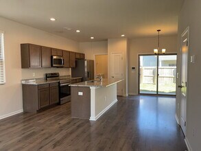 1012 Berry Patch Cir in Summerville, SC - Foto de edificio - Building Photo