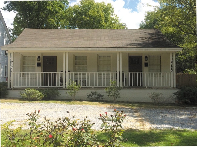 2171 College St, Unit 2171