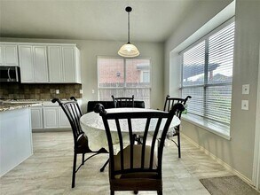211 Nutmeg Ln in Euless, TX - Building Photo - Building Photo