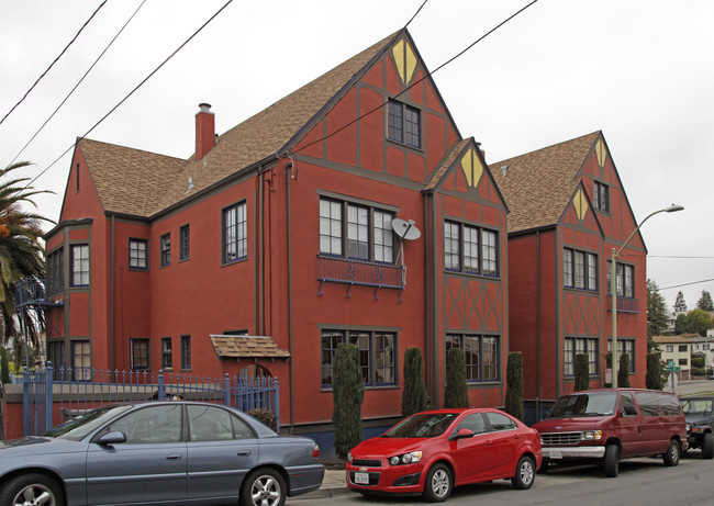 409 E 21st St in Oakland, CA - Foto de edificio - Building Photo