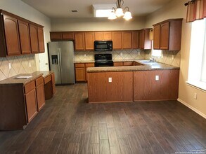 12214 Painted Daisy in San Antonio, TX - Building Photo - Building Photo