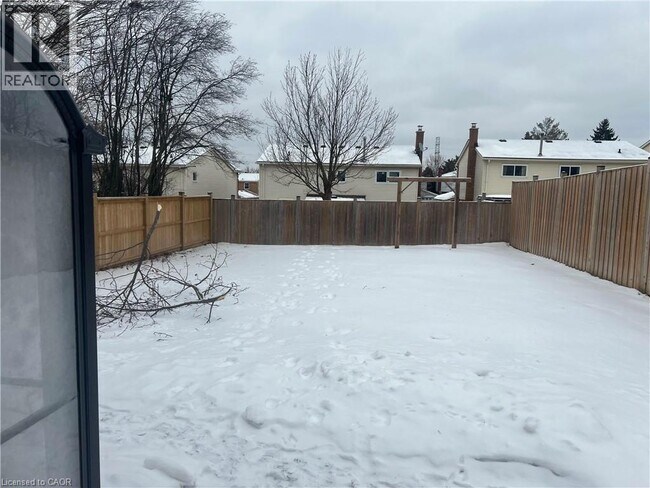 79 Golden Meadow Crescent in Kitchener, ON - Building Photo - Building Photo
