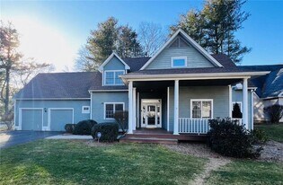 41 Sagewood Ln in Windsor, CT - Building Photo