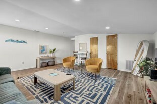 604 N New River Dr in Surf City, NC - Building Photo