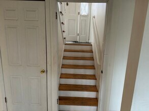 6 Birch Cir in Centerbrook, CT - Foto de edificio - Building Photo