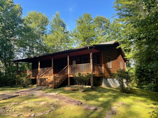 property at 104 Briar Patch Ln