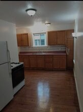 701 Litchfield St, Unit 1 in Bay City, MI - Foto de edificio - Building Photo