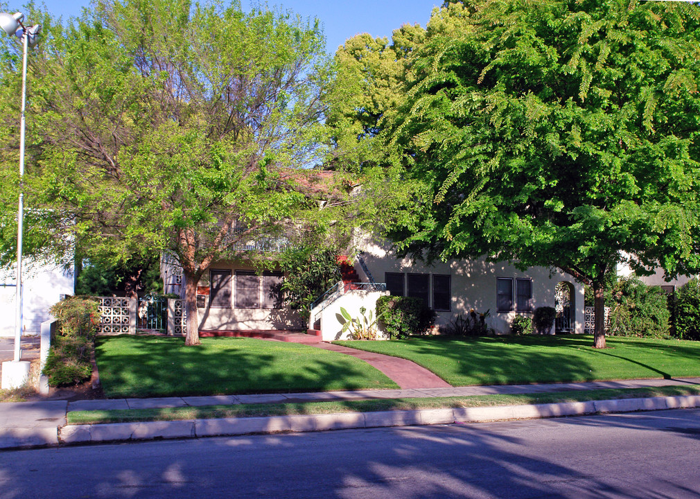 1261-1265 N Van Ness Ave in Fresno, CA - Building Photo