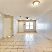 1720 Fitzgerald Ct in Arlington, TX - Building Photo - Building Photo