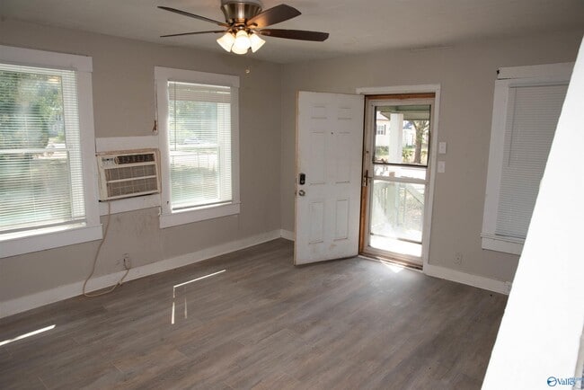 3607 Clopton St SW in Huntsville, AL - Building Photo - Building Photo