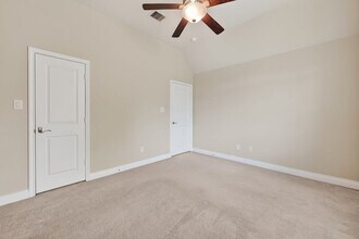 18011 Begbie Path in Richmond, TX - Building Photo - Building Photo