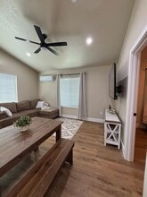 5931 E Dayton Ave in Fresno, CA - Building Photo - Building Photo