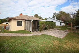 4632 N Shade Ave in Sarasota, FL - Building Photo - Building Photo