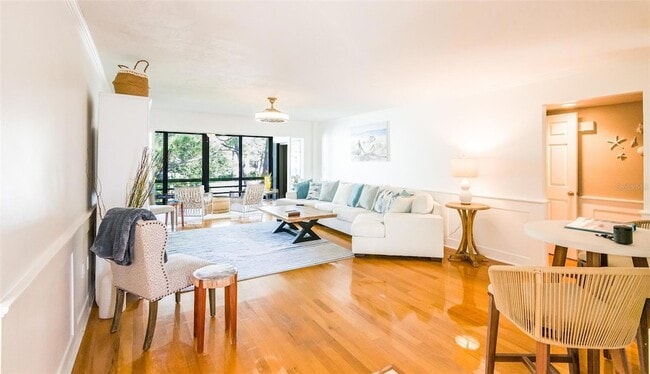 5014 Marsh Field Rd in Sarasota, FL - Foto de edificio - Building Photo