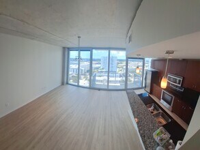 777 N Ashley Dr, Unit Skypoint 2009 in Tampa, FL - Foto de edificio - Building Photo