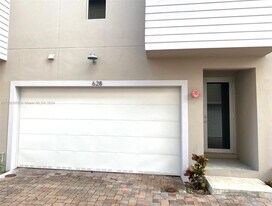 628 NE 12th Ave in Fort Lauderdale, FL - Building Photo