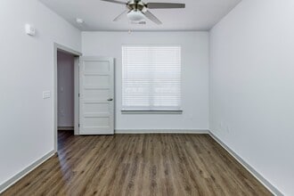 Pine25 North End in Charlotte, NC - Building Photo - Building Photo