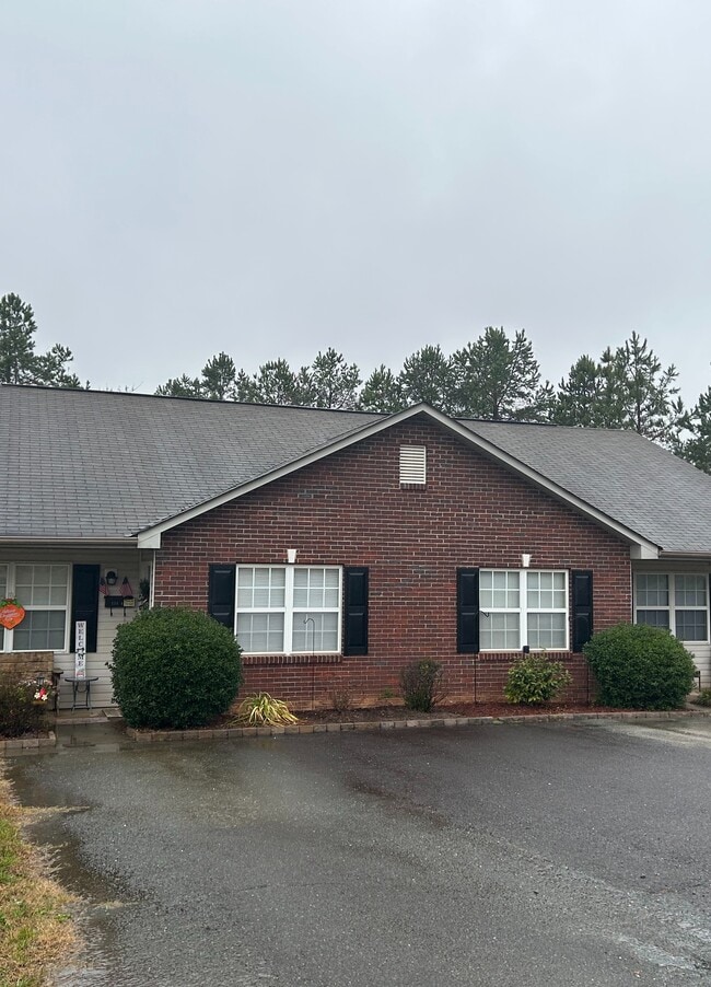 property at 1640 Classic Dr
