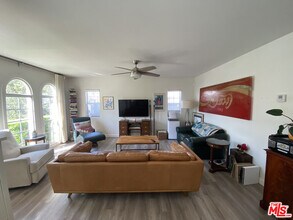 1444 Cochran Ave in Los Angeles, CA - Building Photo - Building Photo