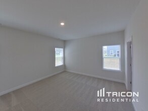 2402 Valverde Wy in Murfreesboro, TN - Foto de edificio - Building Photo