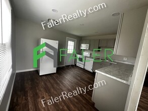498 Ridgebury Dr in Xenia, OH - Building Photo - Building Photo