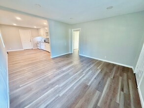 428 E Elm St in Denison, TX - Building Photo - Building Photo