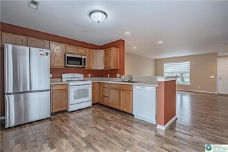 1396 Artisan Ct in Breinigsville, PA - Building Photo - Building Photo