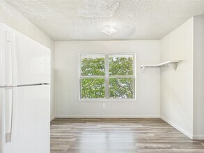 1616 9th St in Marble Falls, TX - Building Photo - Building Photo
