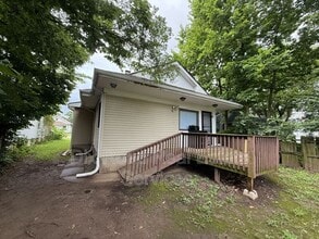 1121 Kunz Ave in Middletown, OH - Foto de edificio - Building Photo