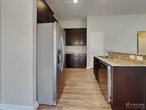 415 Finch Ln in Lexington, SC - Building Photo - Building Photo