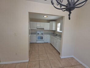 1837 S Markley Ct in Ft. Myers, FL - Building Photo - Building Photo