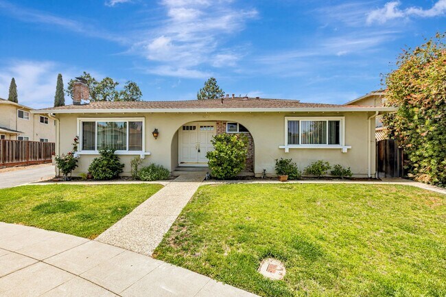 property at 1243 Valerian Ct