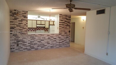 14840 Naranja Lakes Blvd in Homestead, FL - Building Photo - Building Photo