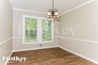 2264 Country Club Dr SE, Unit 03-332 in Conyers, GA - Foto de edificio - Building Photo