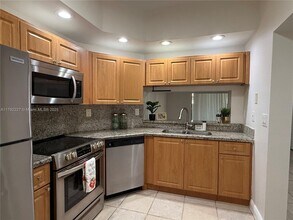 8819 SW 130th Pl-Unit -104 in Miami, FL - Building Photo - Building Photo