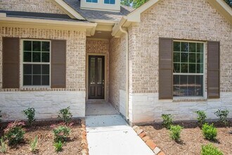 347 Skyline Ridge Dr in Willis, TX - Building Photo - Building Photo