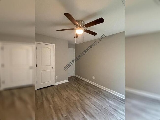 property at 7 Austin Ct