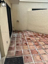 641 Executive Center Dr in West Palm Beach, FL - Building Photo - Building Photo