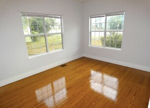 301 E Sandstone St in Llano, TX - Building Photo - Building Photo