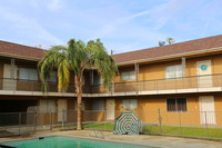 3143 S H St in Bakersfield, CA - Foto de edificio - Building Photo