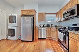 437-439 High St in Medford, MA - Building Photo - Building Photo