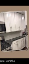 4 Oakwood Ave in Ocean Township, NJ - Building Photo - Building Photo