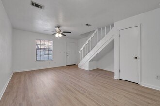 2313 Hartsfield Way in Tallahassee, FL - Building Photo - Building Photo