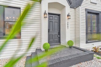 2007 W Magnolia Ave in San Antonio, TX - Building Photo - Building Photo
