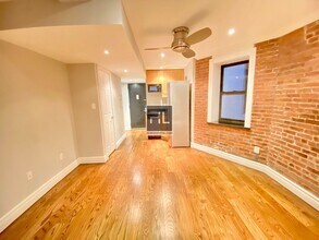 East 25th Street in New York, NY - Building Photo - Building Photo