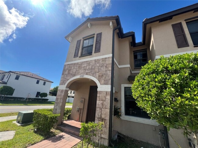 11080 W 32nd Ln in Hialeah, FL - Building Photo - Building Photo